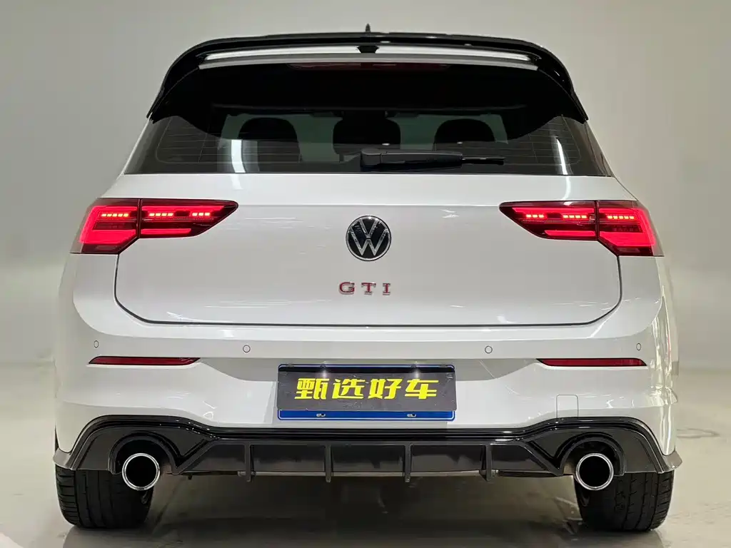 Volkswagen Golf GTI — фото 9