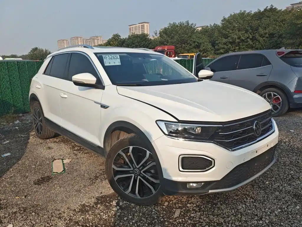 Volkswagen T-Roc — фото 2