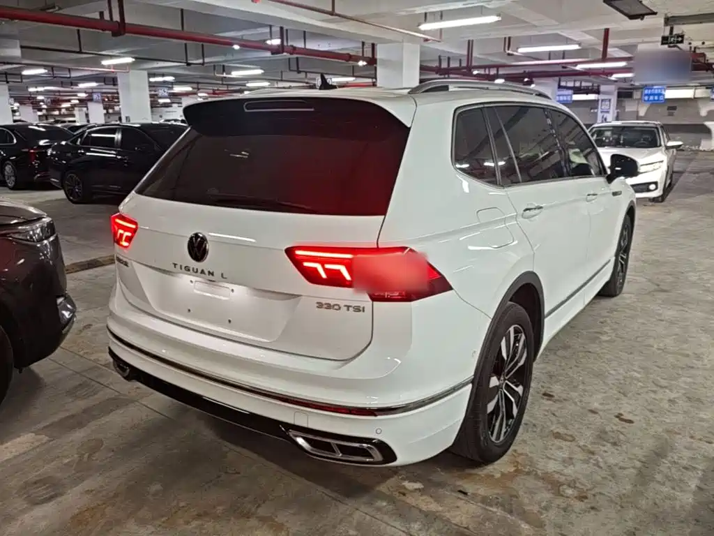 Volkswagen Tiguan L — фото 6