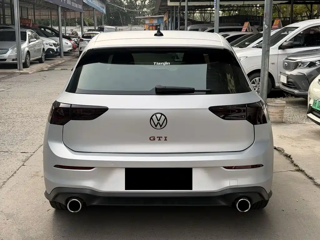Volkswagen Golf GTI — фото 9
