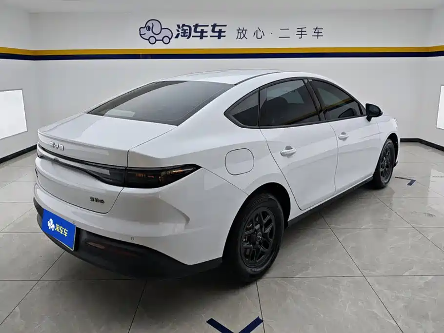 BYD Seal 05 DM-i — фото 3