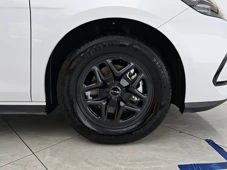 BYD Seal 05 DM-i — фото 6