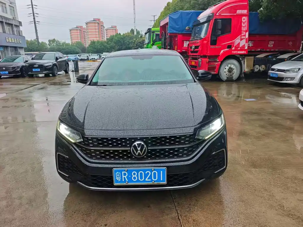 Volkswagen Passat — фото 7