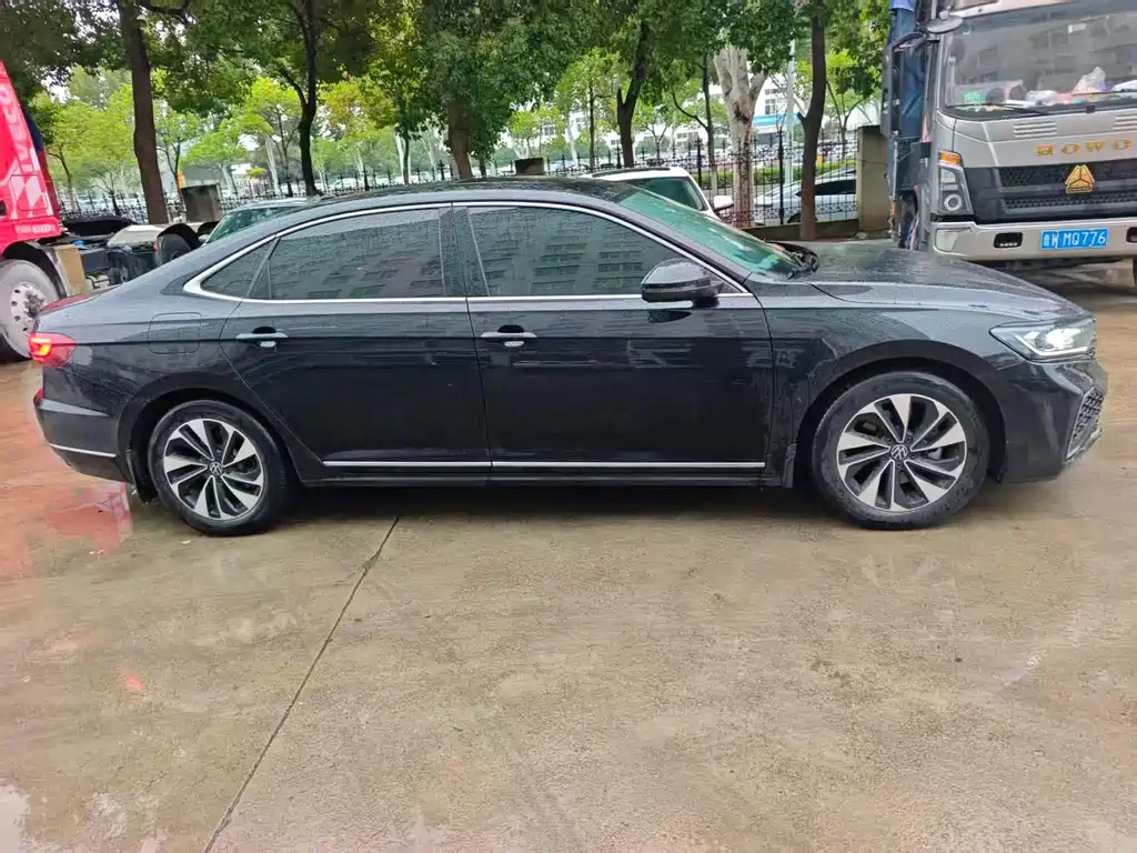 Volkswagen Passat — фото 9