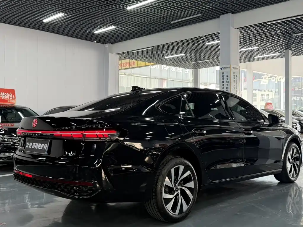Volkswagen Passat — фото 5
