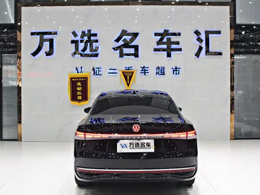 Volkswagen Passat — фото 14