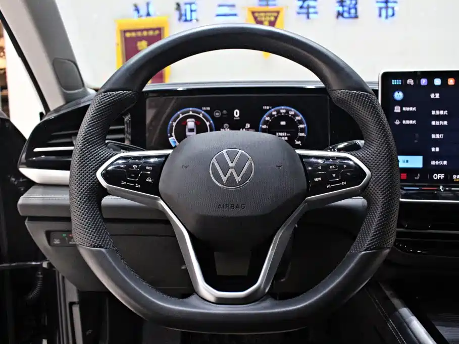 Volkswagen Passat — фото 6