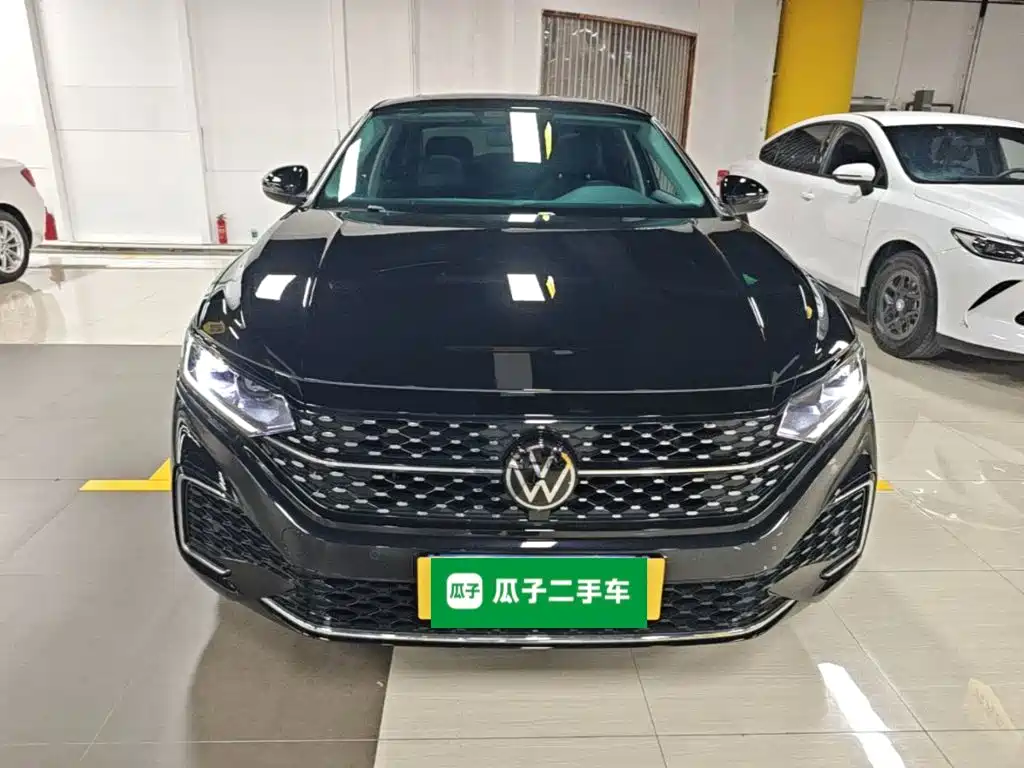 Volkswagen Passat — фото 2