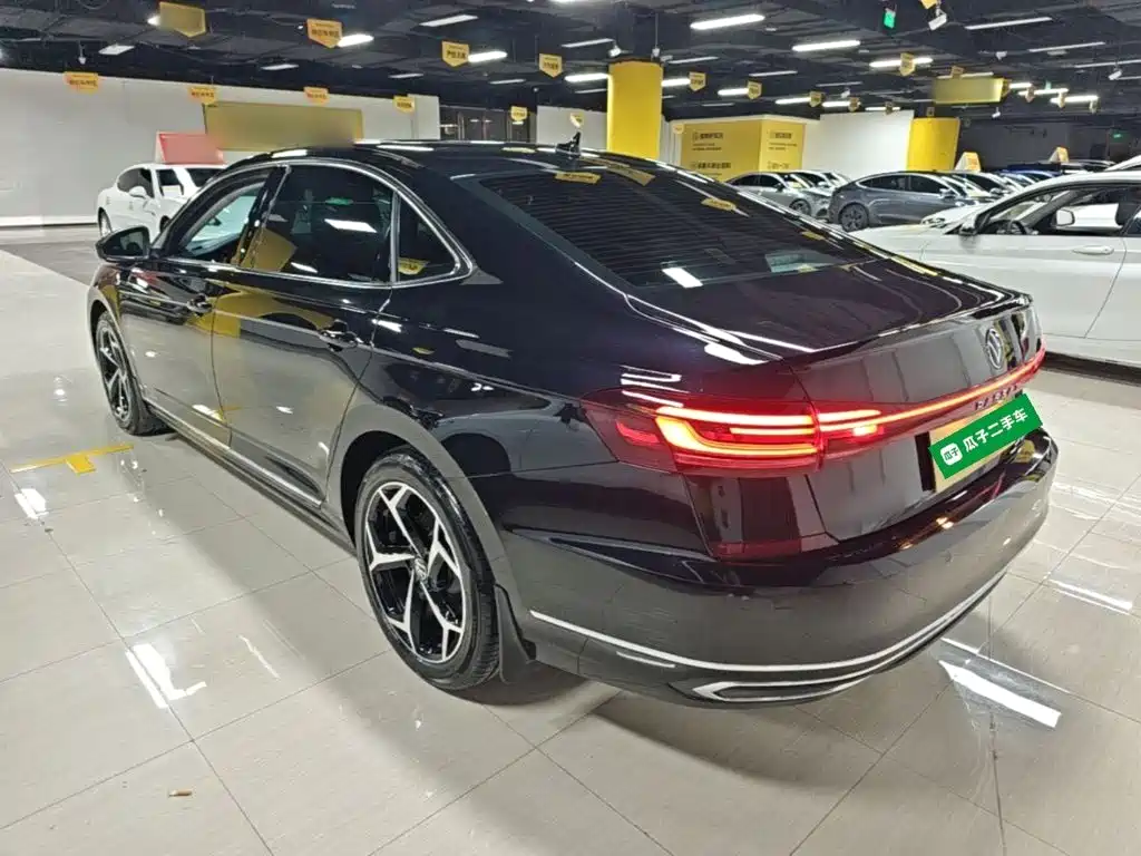 Volkswagen Passat — фото 4