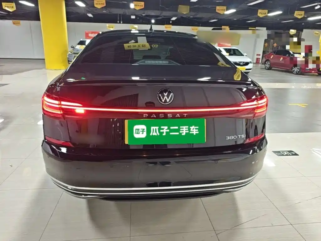 Volkswagen Passat — фото 5