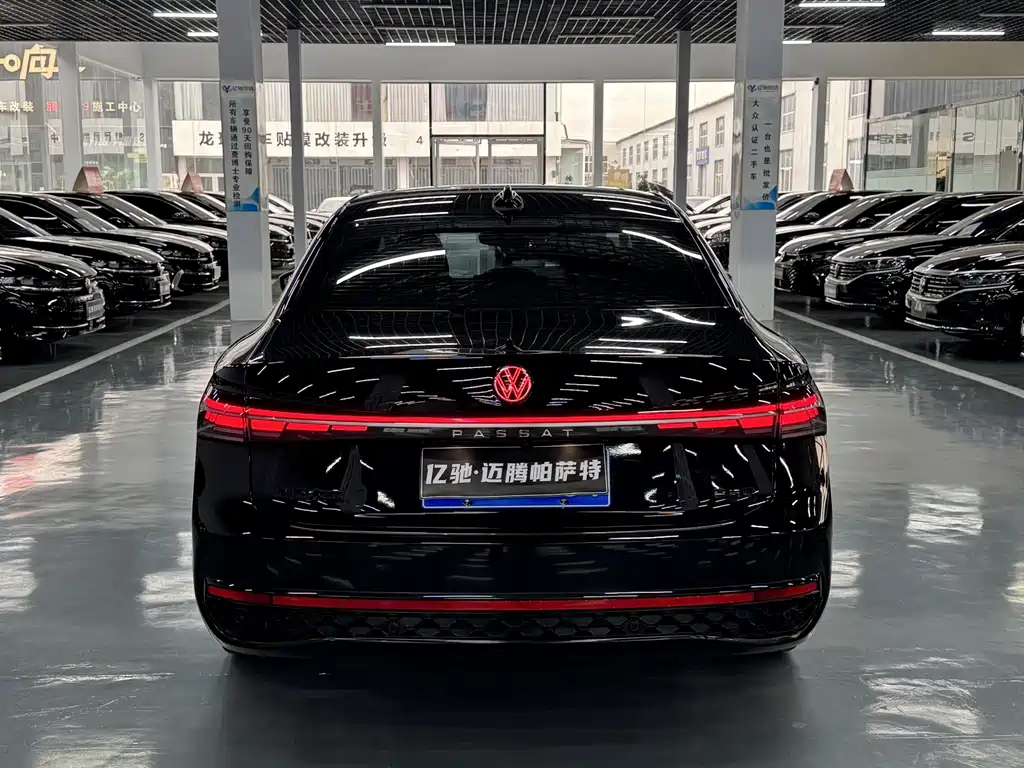 Volkswagen Passat — фото 8