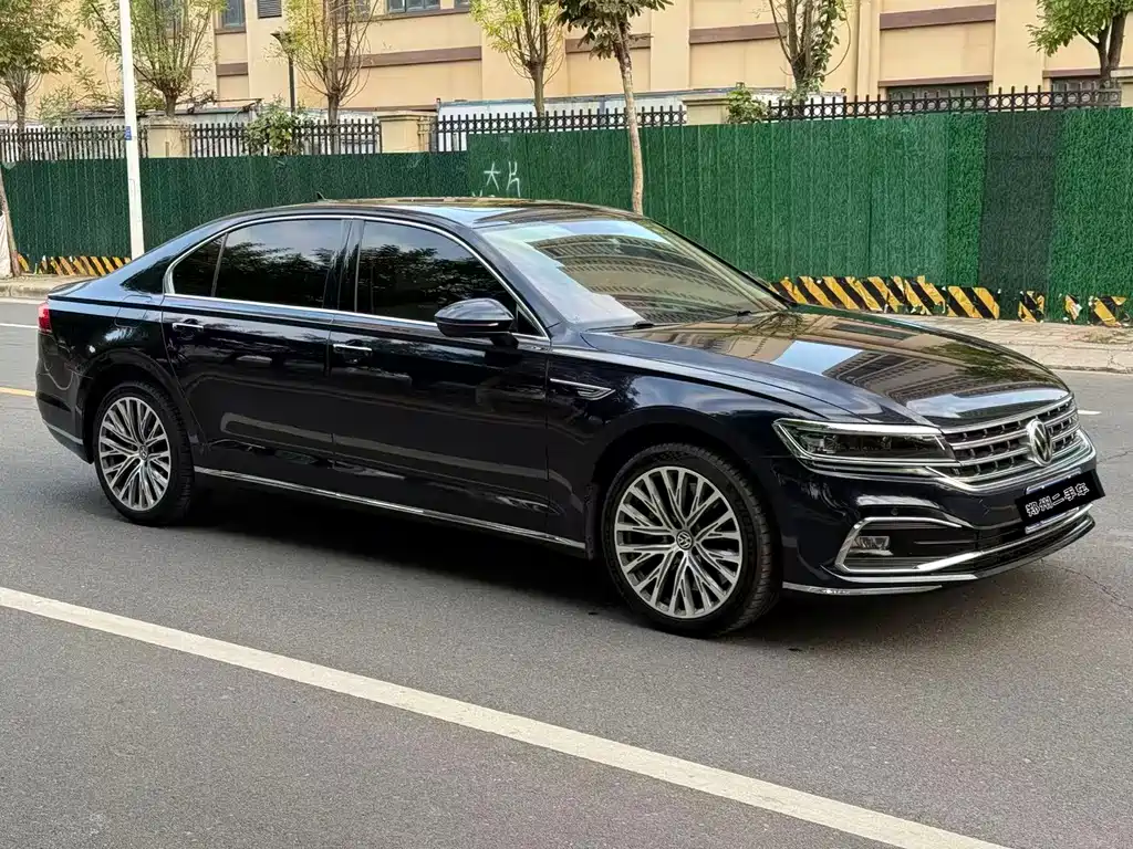 Volkswagen Phideon — фото 3