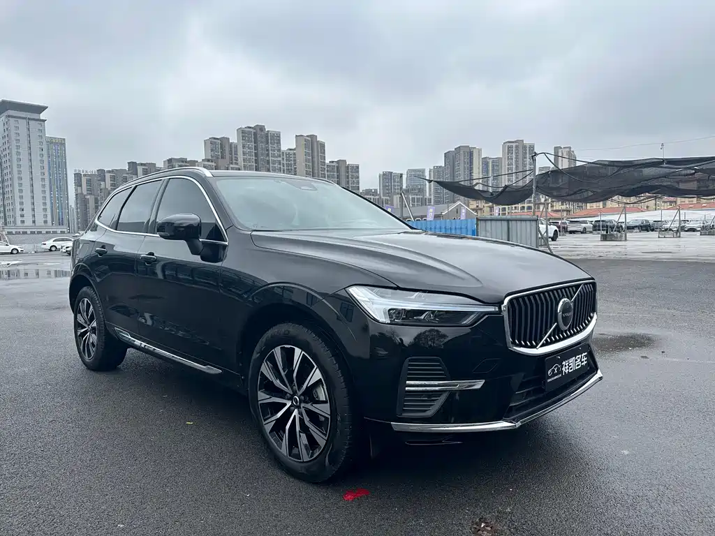 Volvo XC60 — фото 3