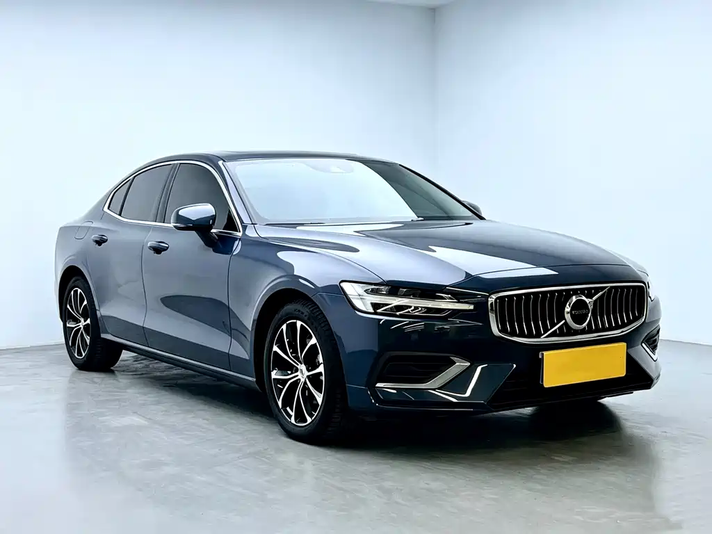 Volvo S60 — фото 3