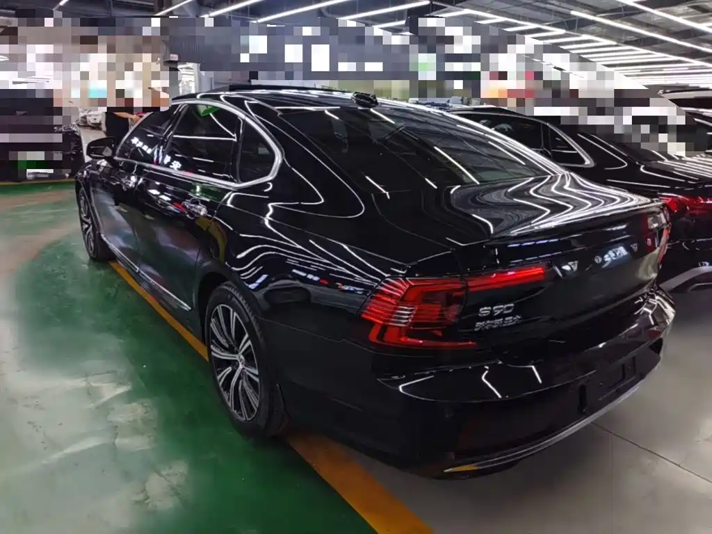 Volvo S90 — фото 4
