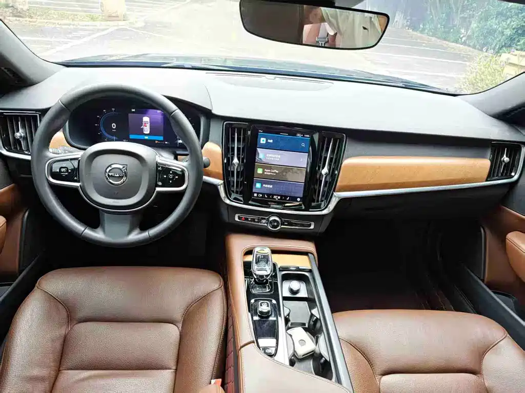 Volvo S90 — фото 6