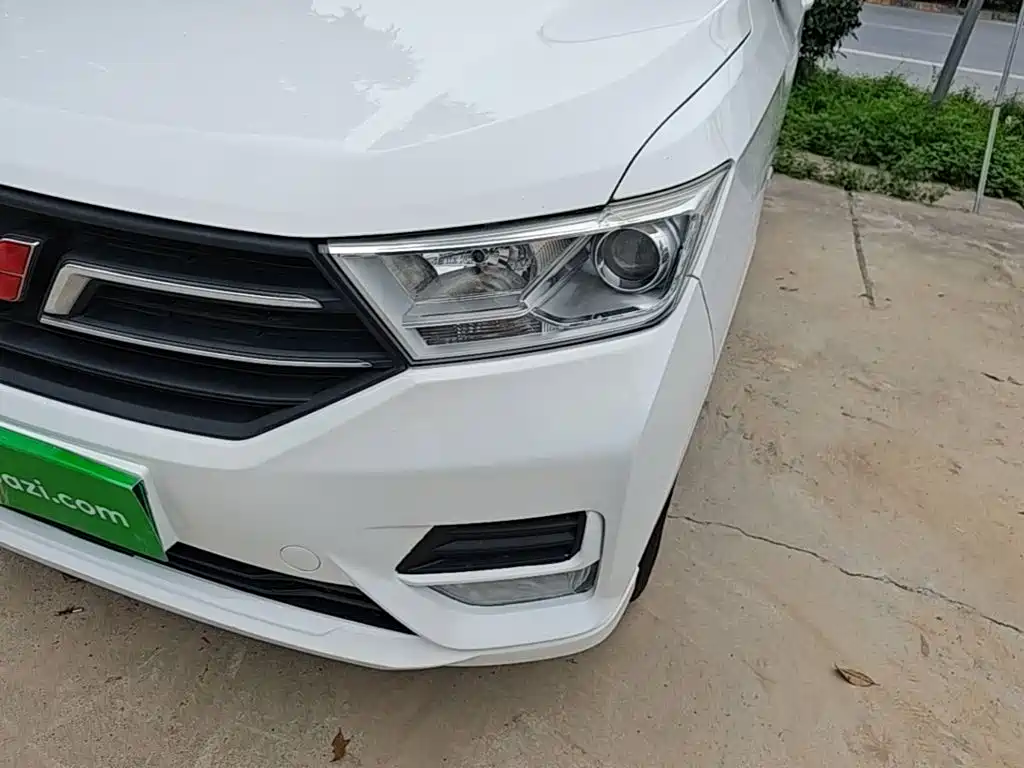 Wuling Hongguang — фото 23