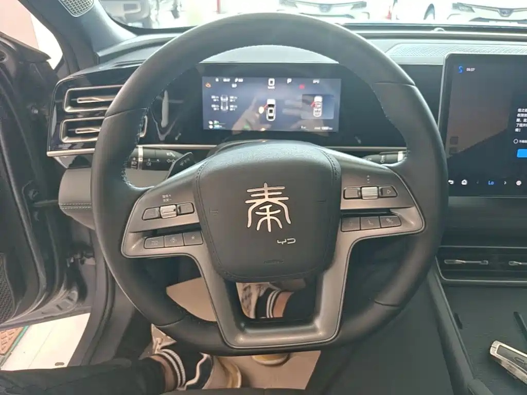 BYD Qin L — фото 11