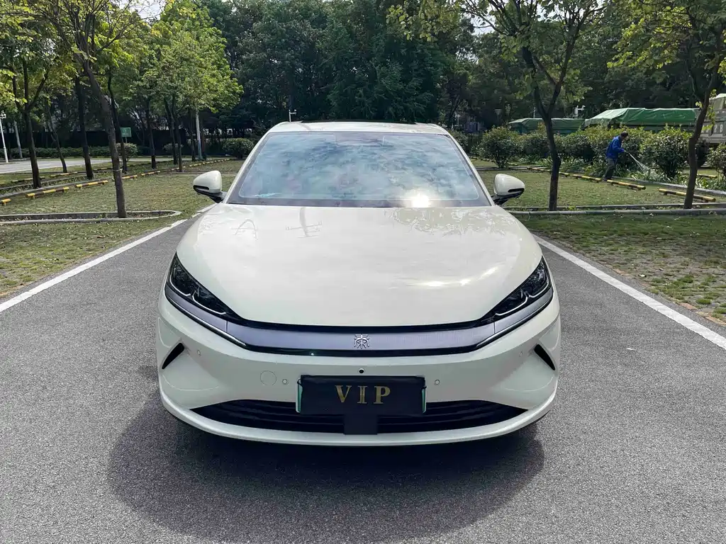 BYD Qin L — фото 2