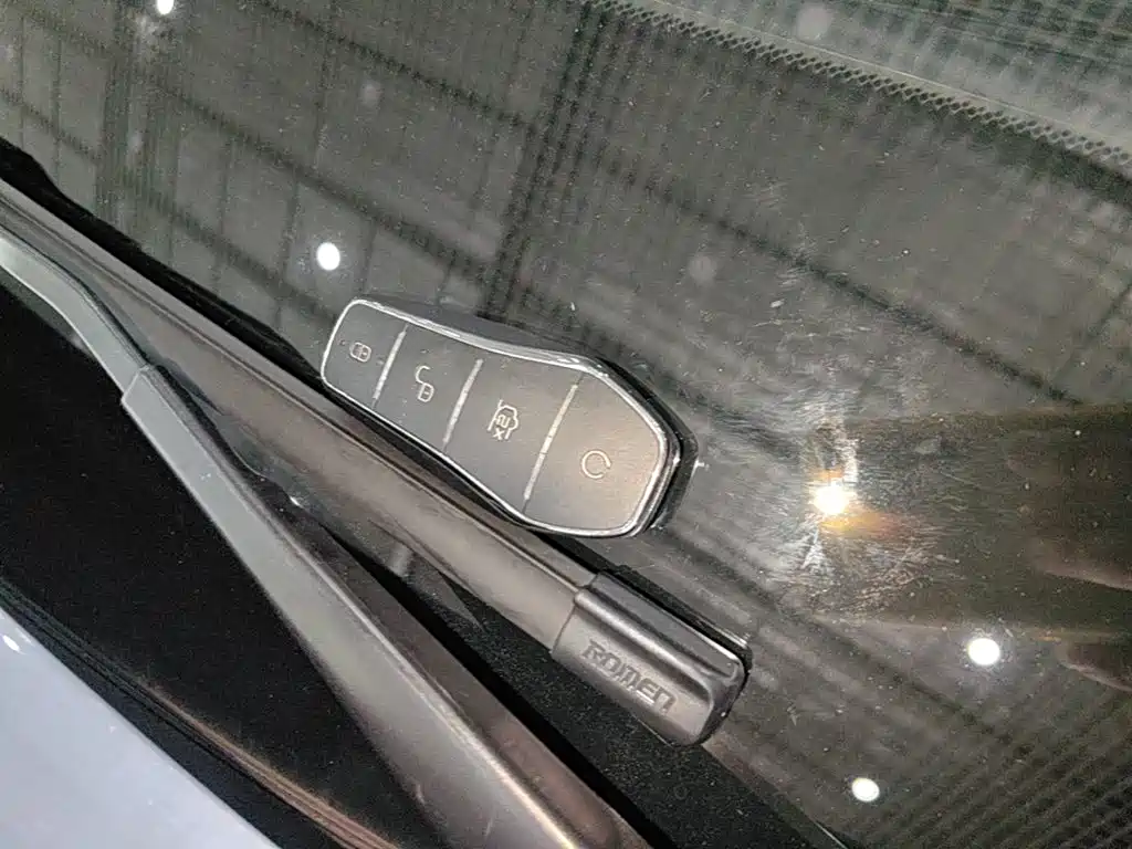 BYD Seal — фото 9