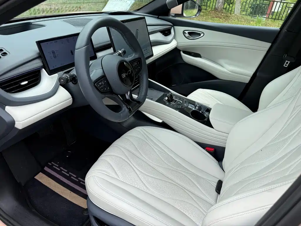 BYD Seal 06GT — фото 6