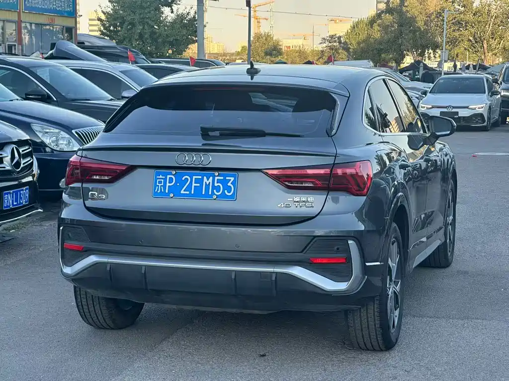 Audi Q3 Sportback — фото 3