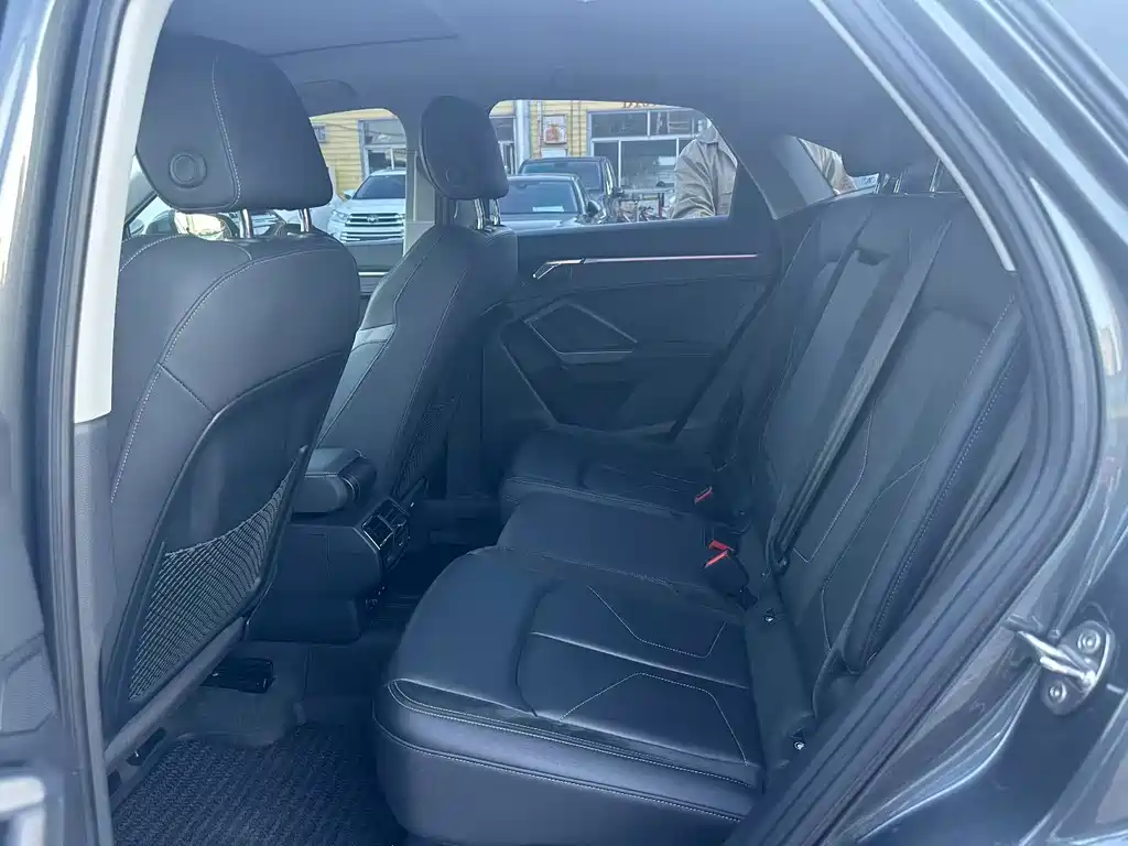 Audi Q3 Sportback — фото 6