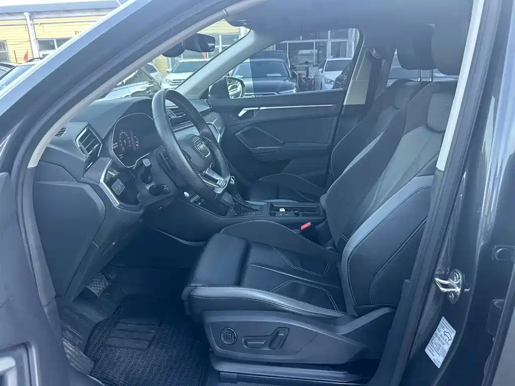 Audi Q3 Sportback — фото 7