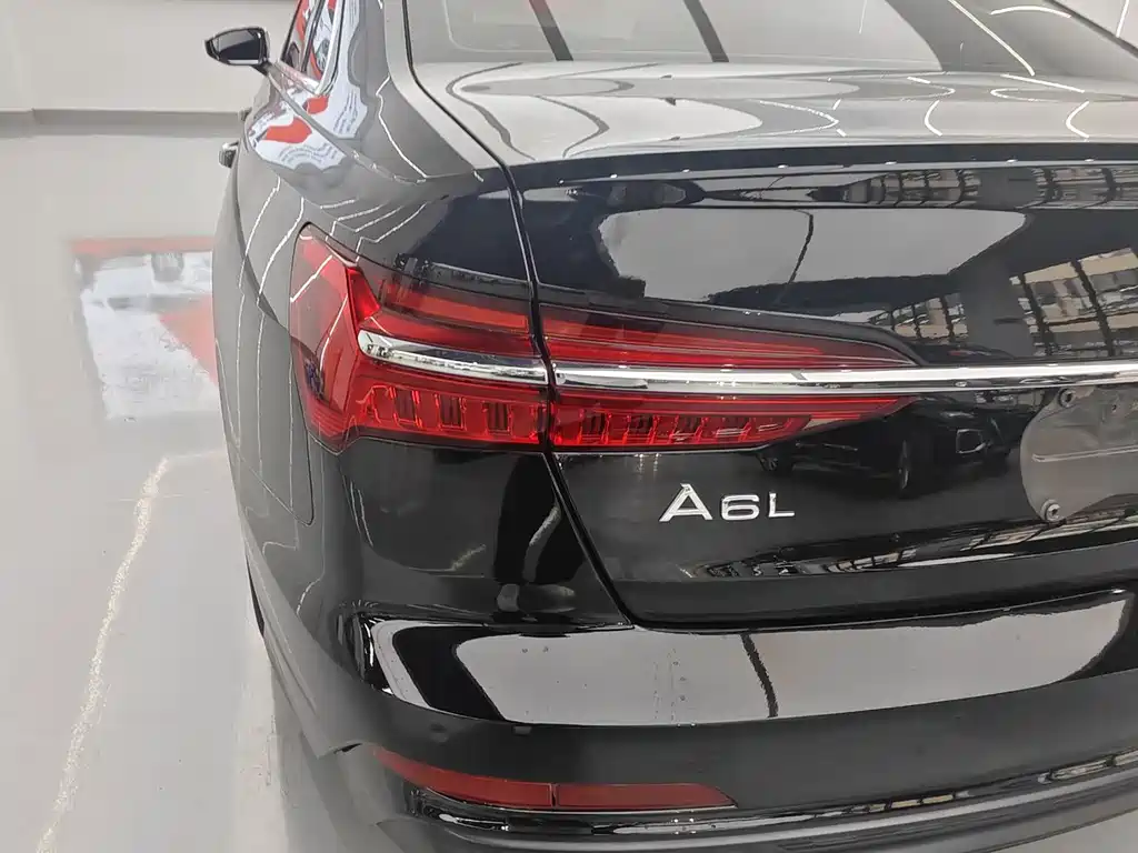 Audi A6L — фото 7