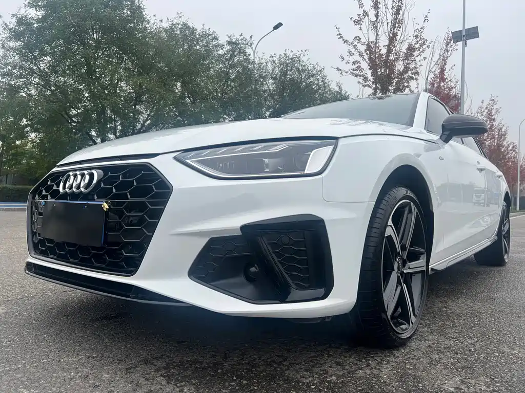 Audi A4L — фото 4