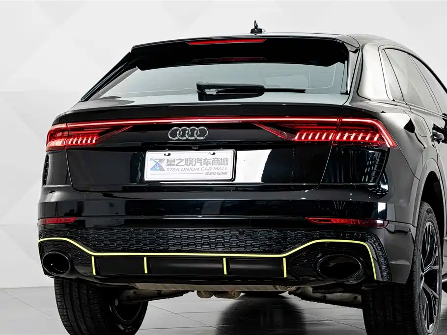 Audi Q8 — фото 7