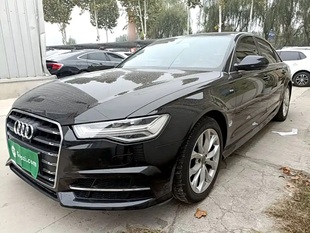 Audi A6L — фото 1