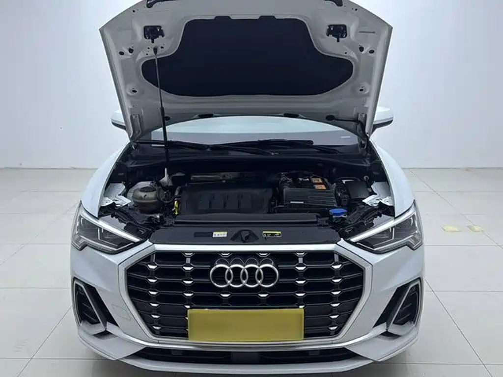 Audi Q3 — фото 19