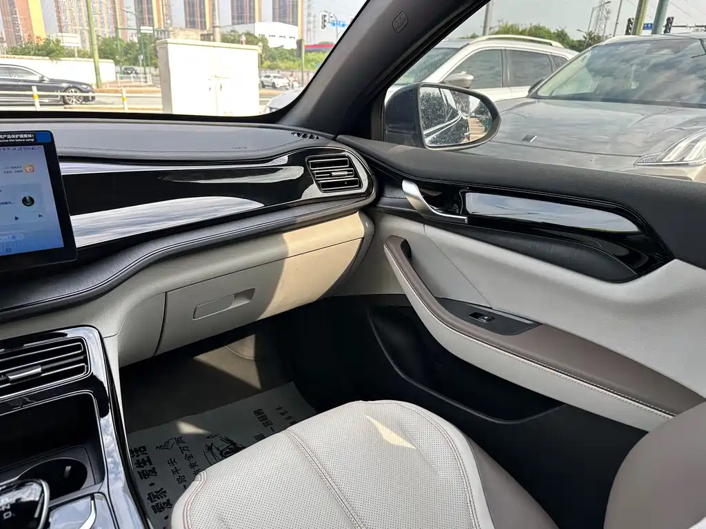 BYD Qin PLUS — фото 13