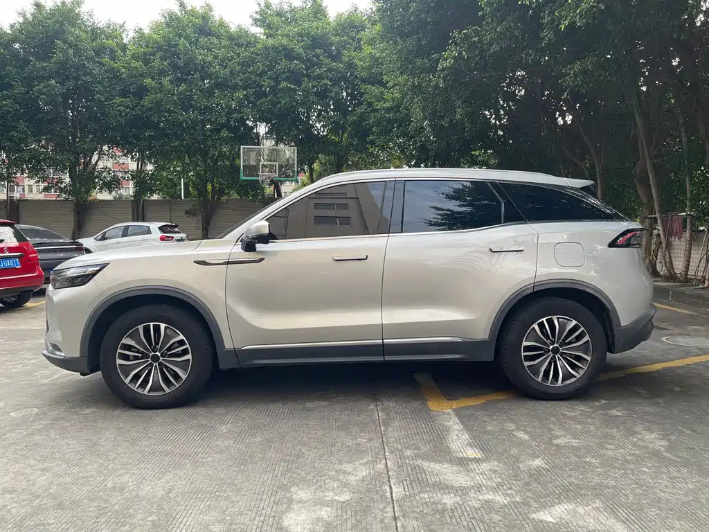 BAIC X7 — фото 7