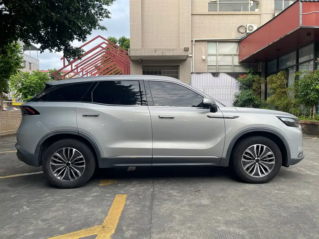 BAIC X7 — фото 8