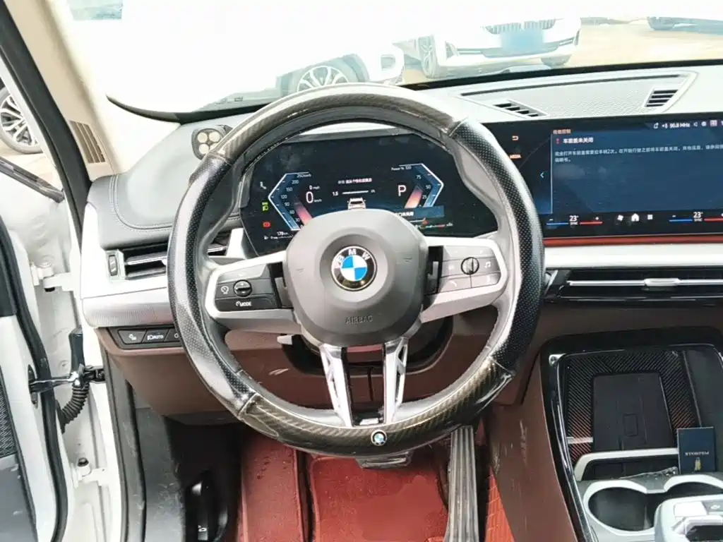 BMW X1 — фото 10