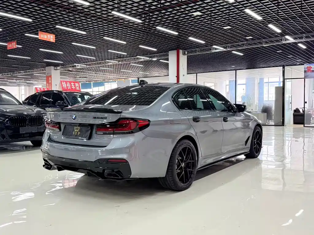 BMW 5 Series (Import) — фото 4