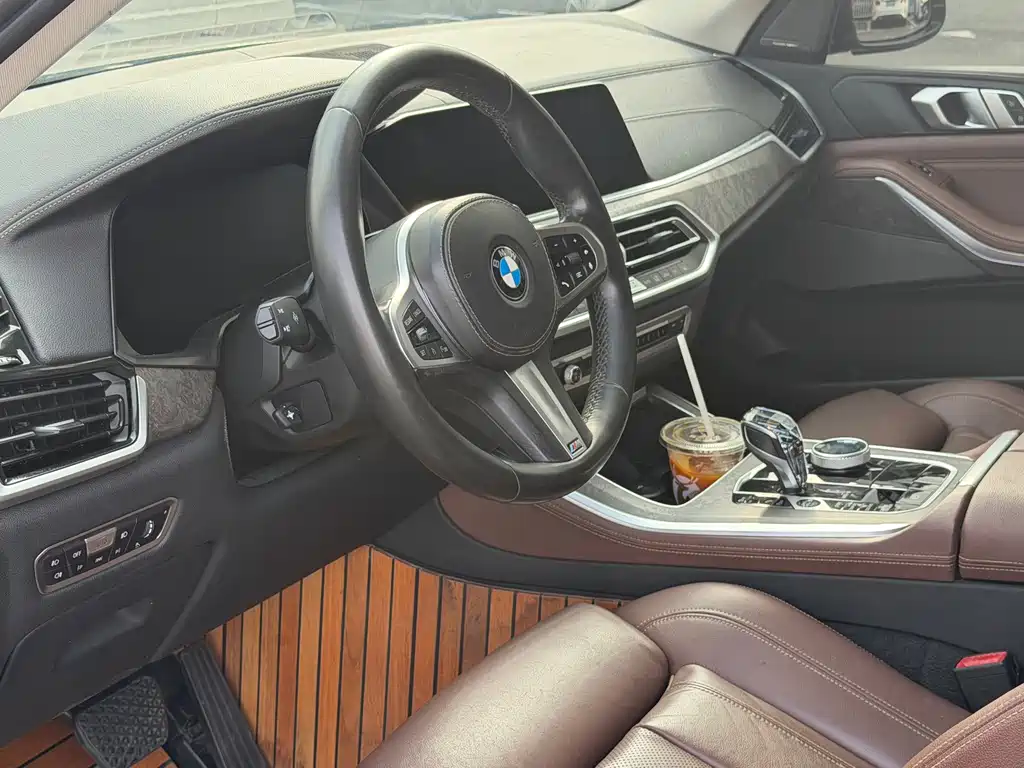 BMW X5 (Import) — фото 4