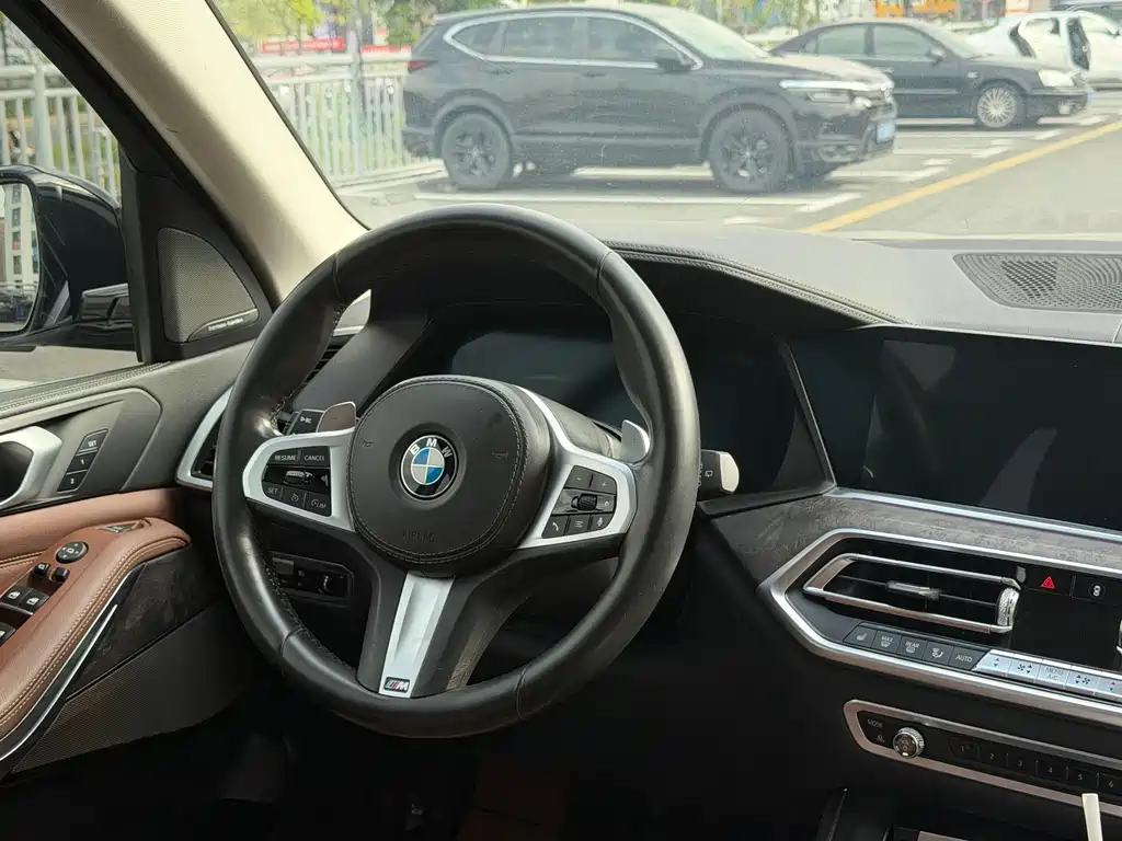 BMW X5 (Import) — фото 6
