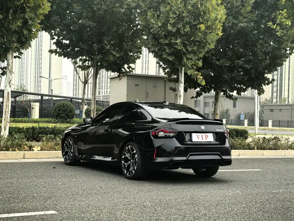 BMW M240i — фото 6