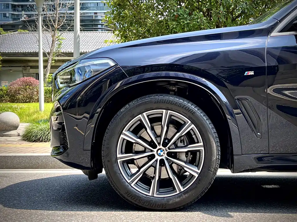 BMW X5 (Import) — фото 16