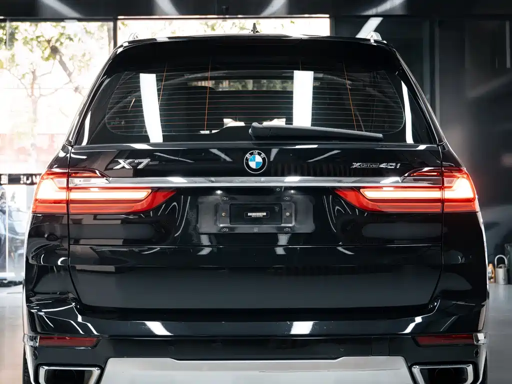 BMW X7 — фото 4