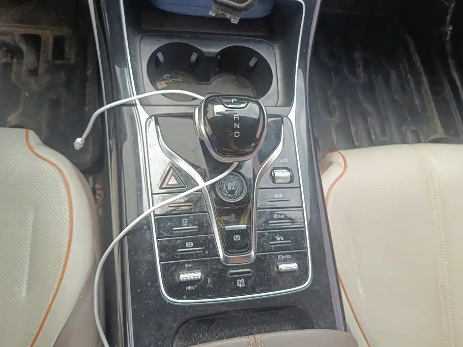 BYD Qin PLUS — фото 16