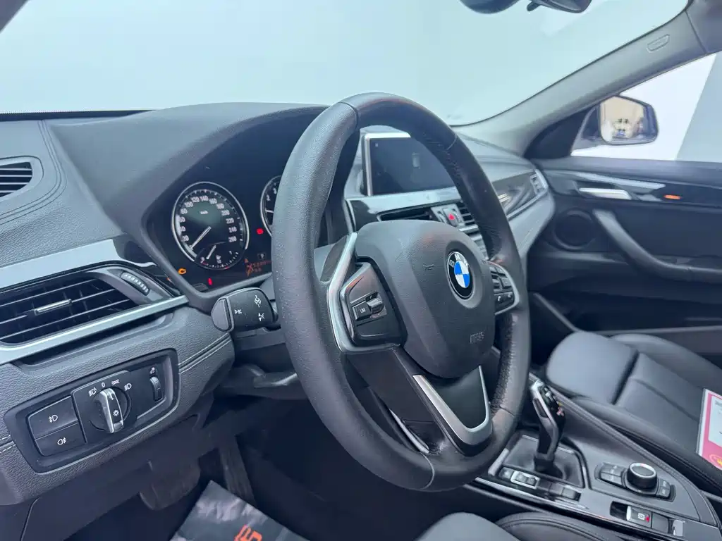BMW X2 (Import) — фото 8