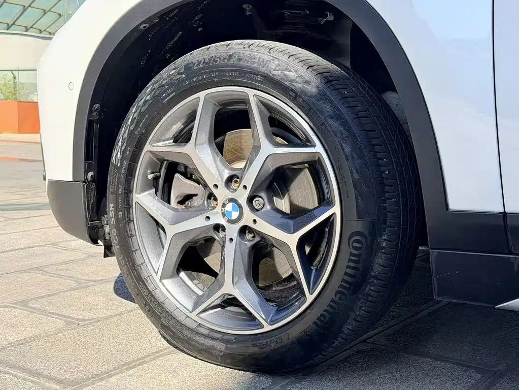 BMW X1 — фото 17