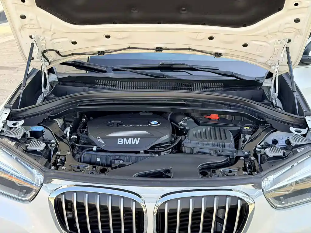 BMW X1 — фото 18