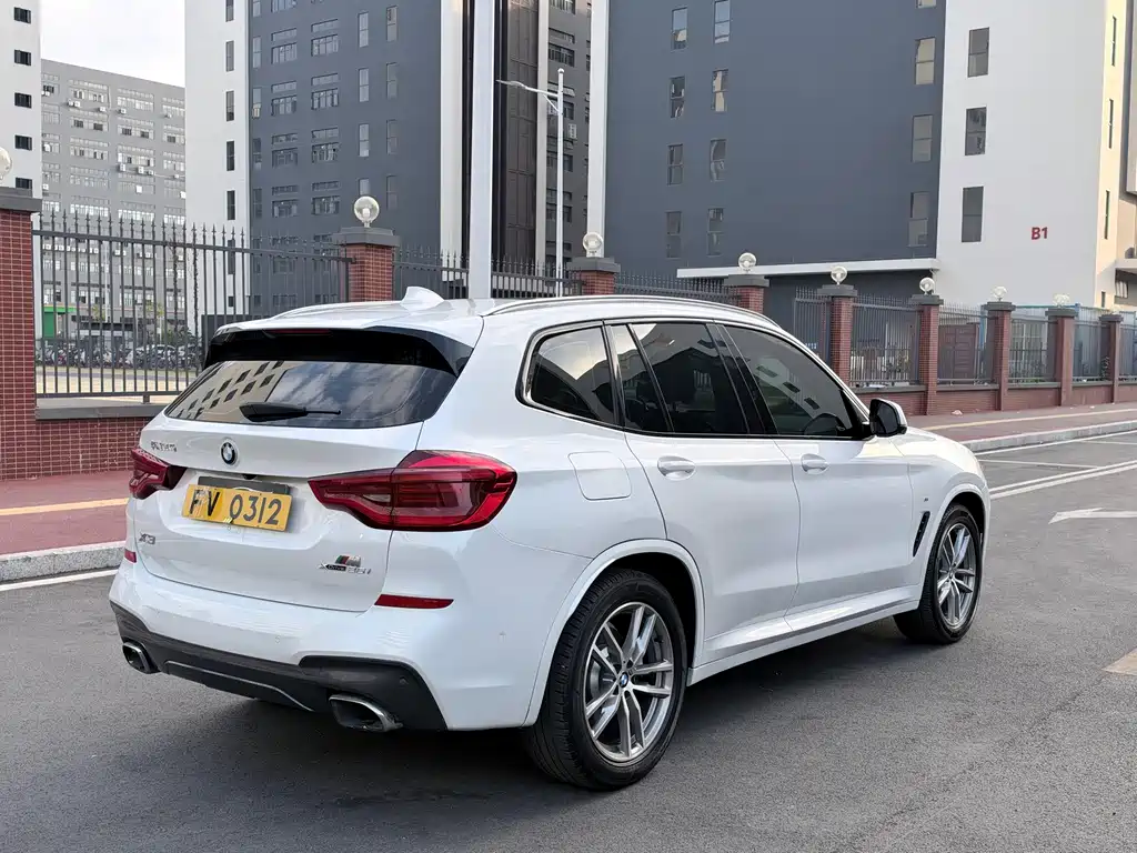 BMW X3 — фото 4