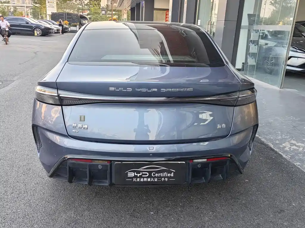 BYD Seal — фото 12