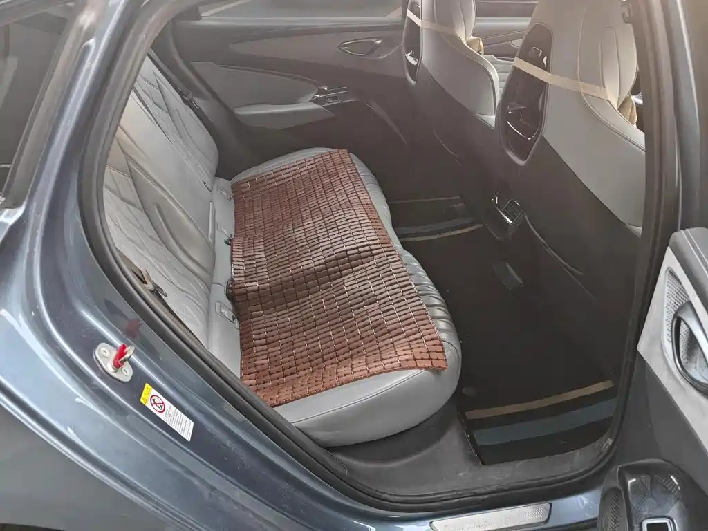 BYD Seal — фото 8